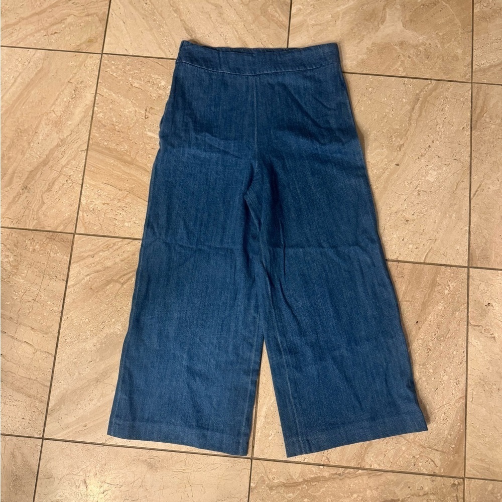 Free People Wide leg Jean crops Blue Denim 24" inseam size 10